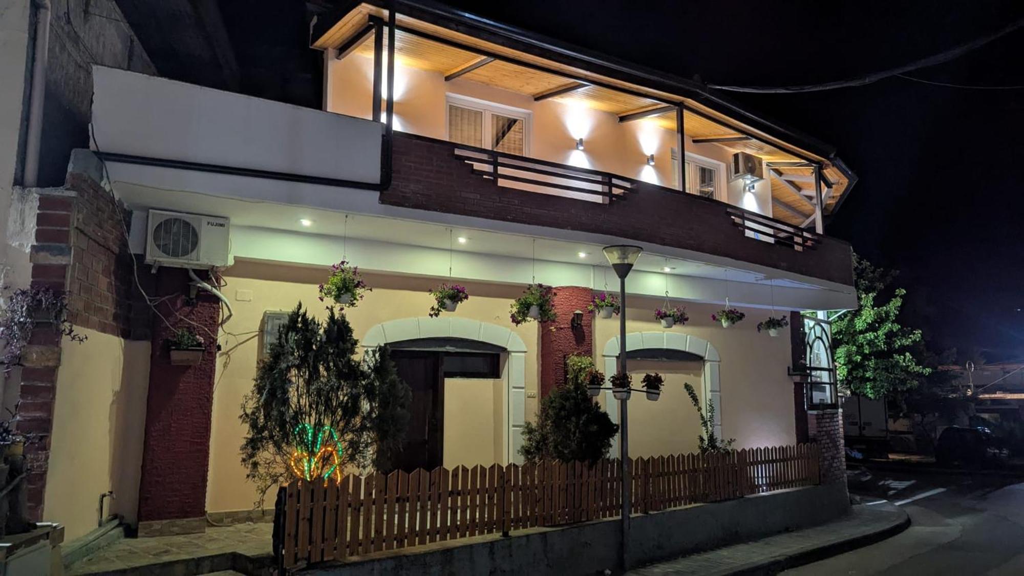 The Parkside I Apartament Berat